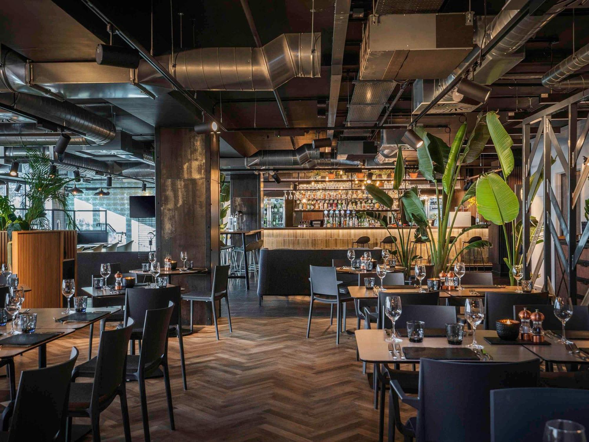 Mercure Newport Екстер'єр фото