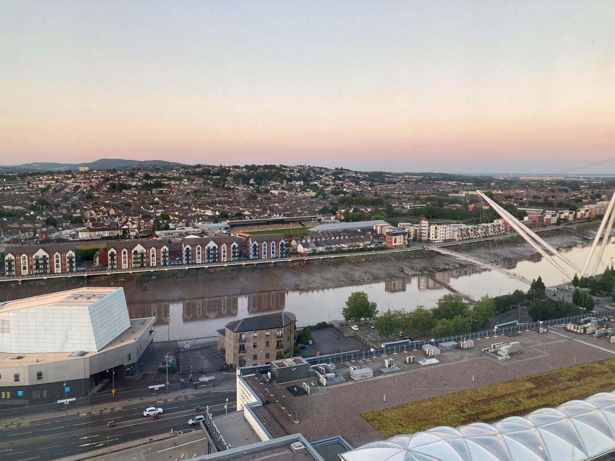 Mercure Newport Екстер'єр фото