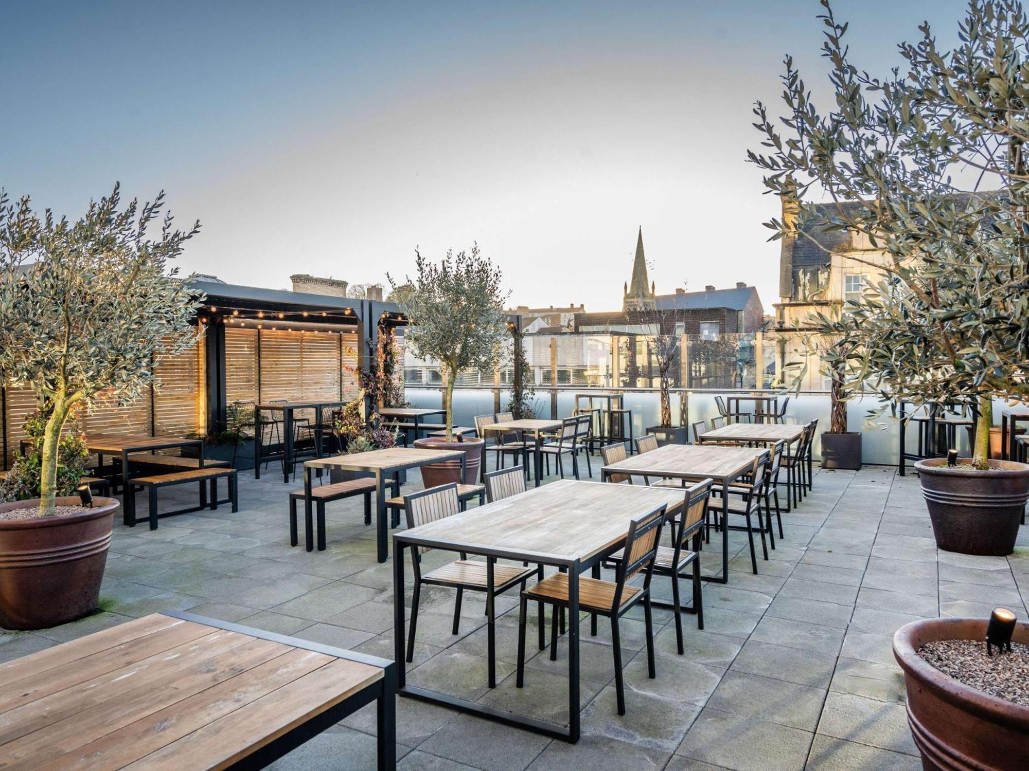 Mercure Newport Екстер'єр фото