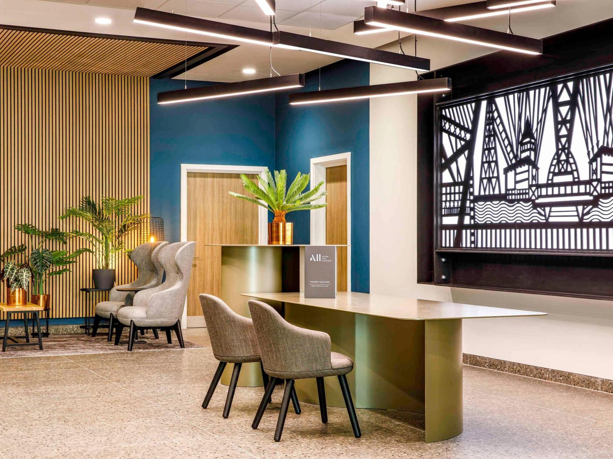 Mercure Newport Екстер'єр фото