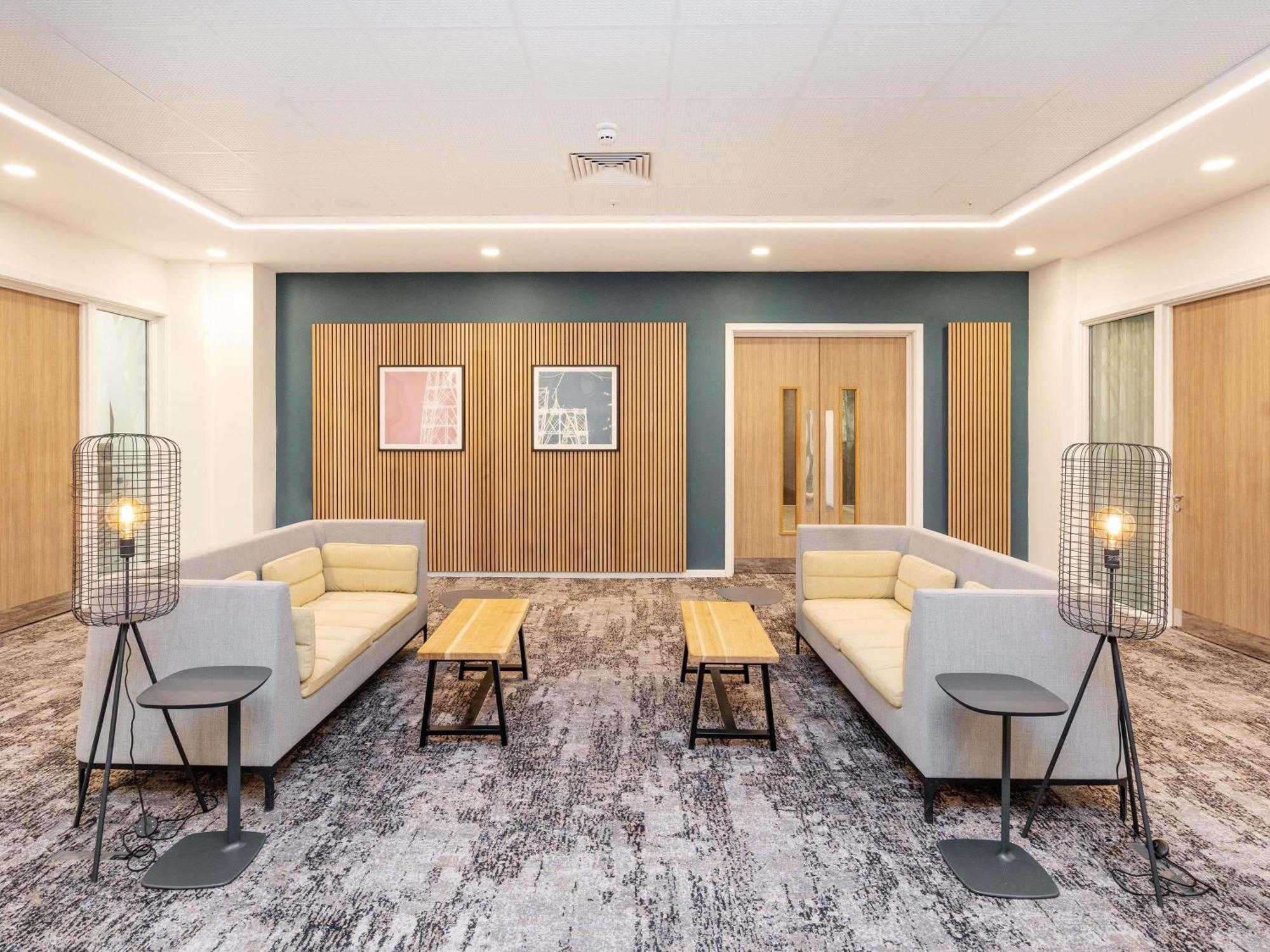 Mercure Newport Екстер'єр фото